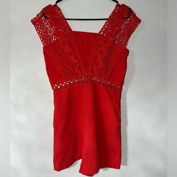 NWT-Willow and Clay- poppy color- Crochet Strap Romper- size small - Picture 4 of 8